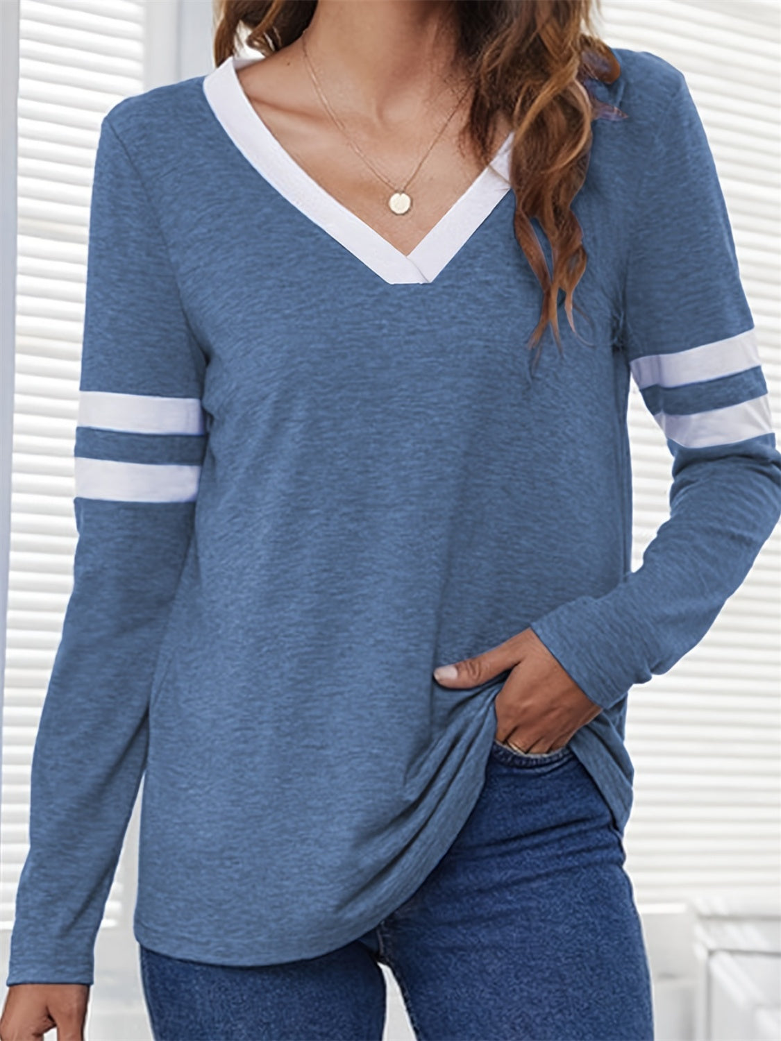 Heathered V-Neck Long Sleeve T-Shirt